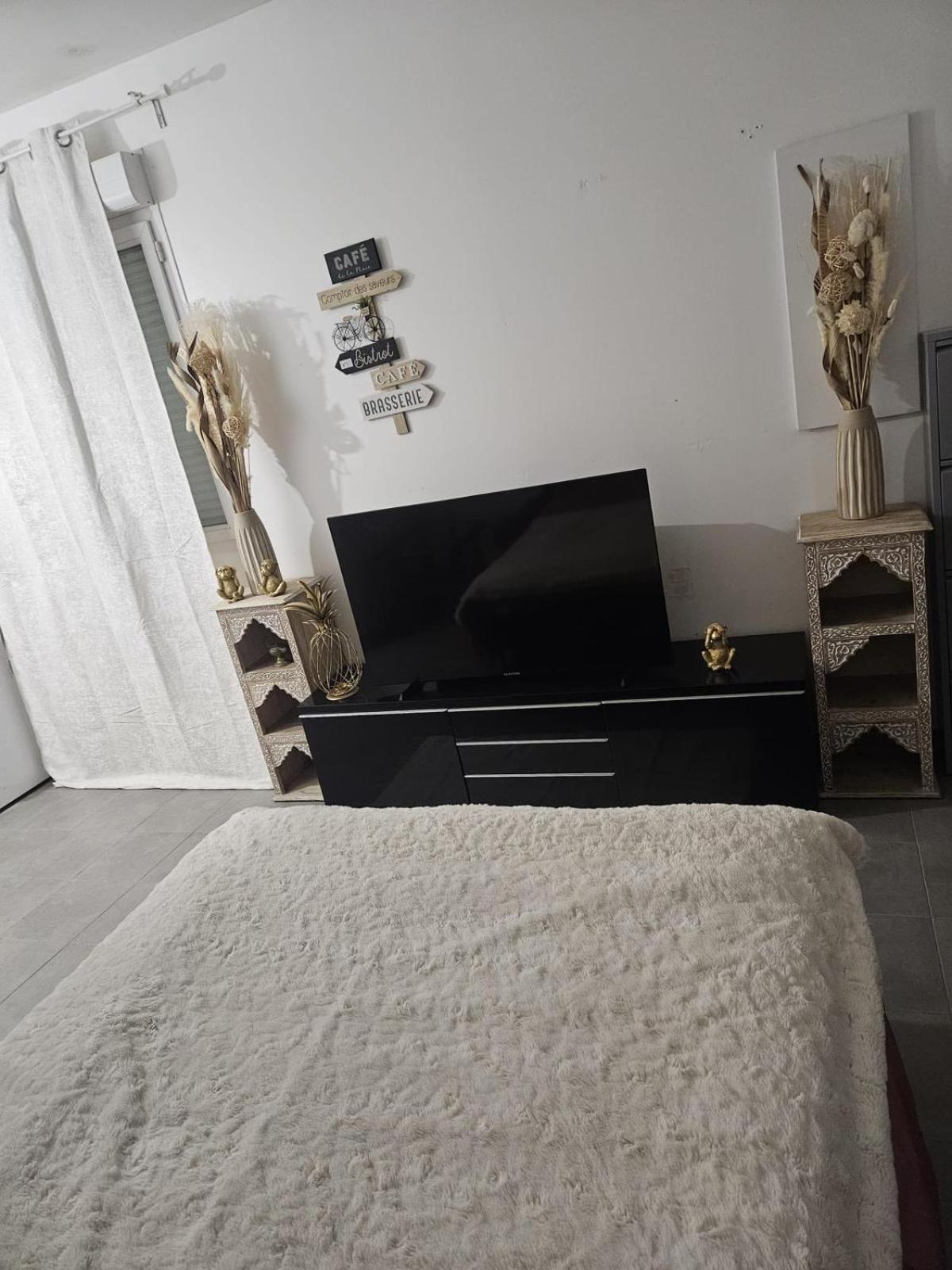Studio A 2 Arret De Paris Pierrefitte-sur-Seine Zewnętrze zdjęcie